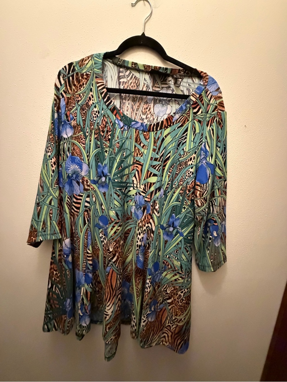 Attitudes by Renee Blue & Green Floral Animal-Print Scoop Neck Top